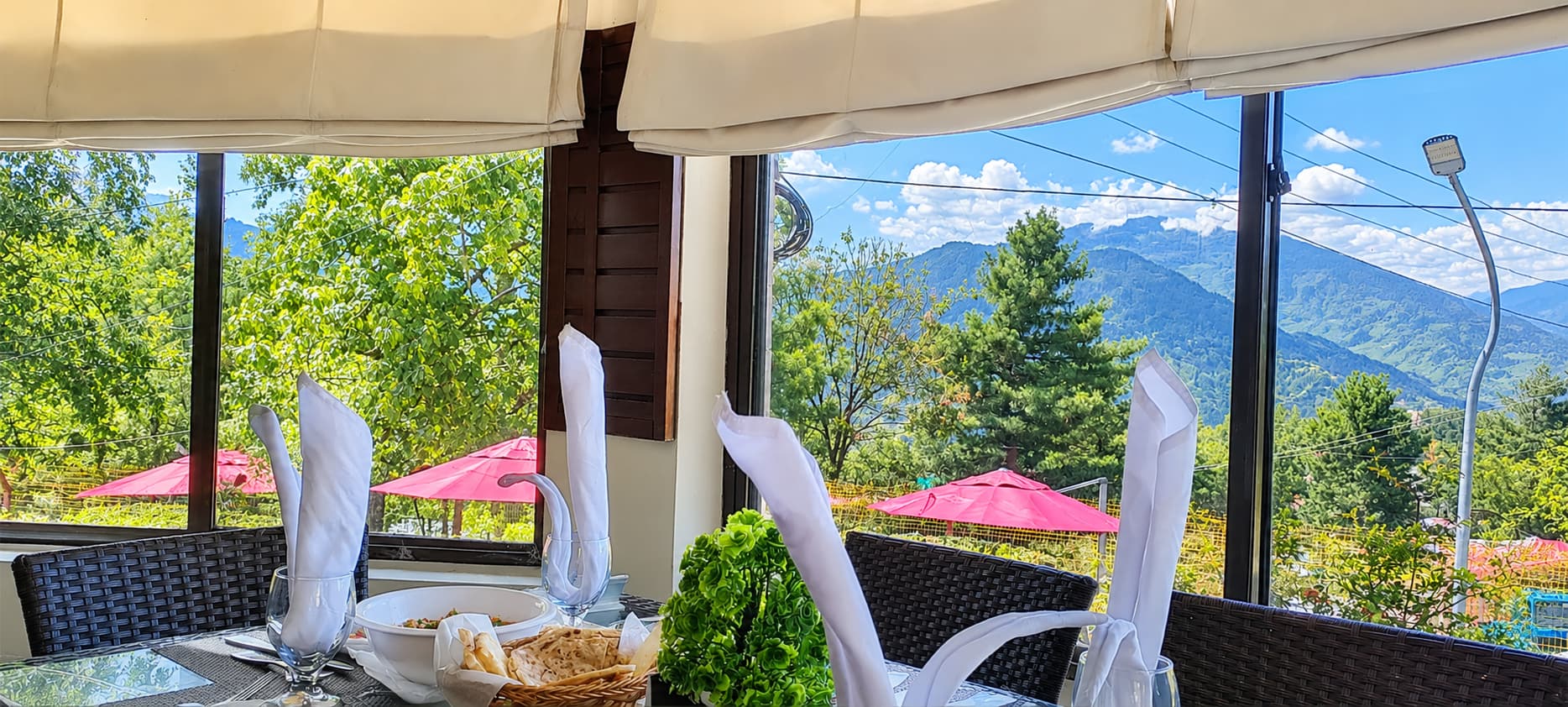 Chinar Restaurant at Chinar Resort, Bhurban